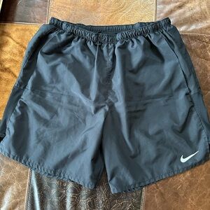 Men’s Nike Dri Fit shorts - black size Large